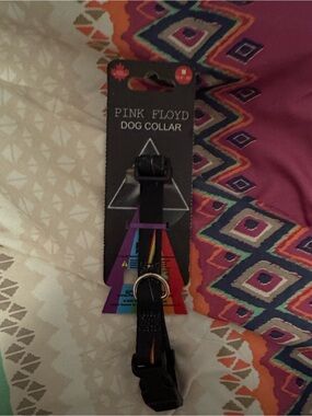 Pink Floyd Black Collar with Rainbow Prism Detail